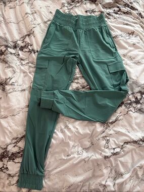 Relaxed Cargo Joggers in Teal